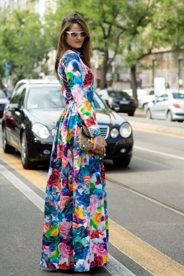 Идея для праздника: длинное платье в цветах