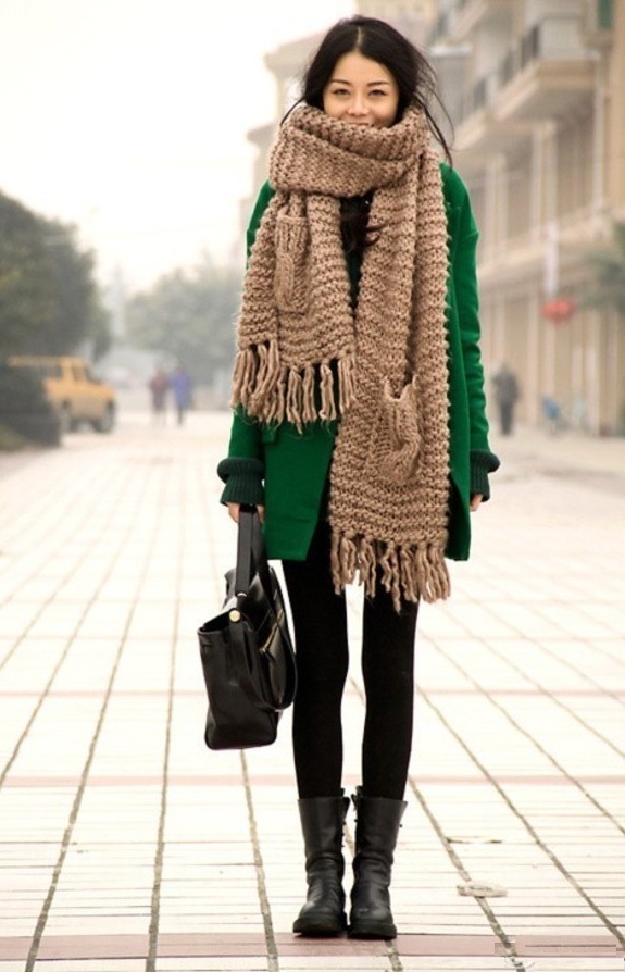 Идея для шоппинга: большой вязаный шарф