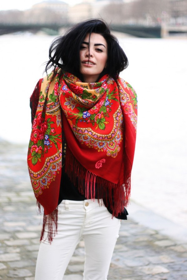Идея для шоппинга: платки и шарфы с этническими мотивами