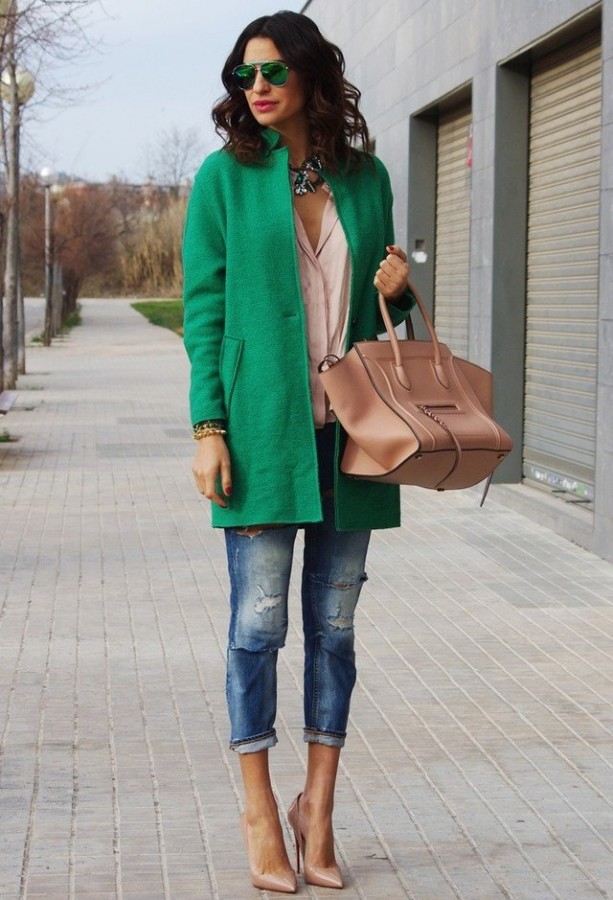 ​Идея для шоппинга: зеленое пальто