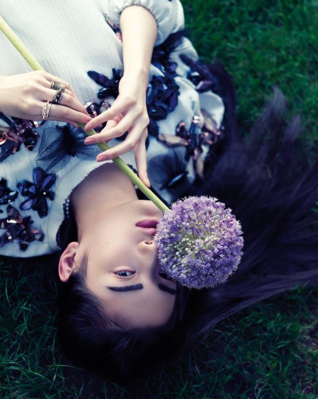 Cici Xiang Yejing by Stockton Johnson
