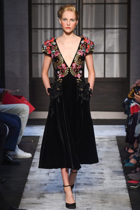 Модели коллекции Schiaparelli