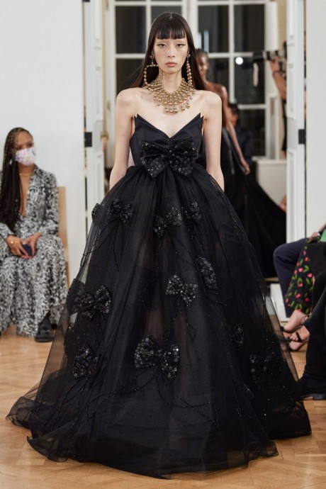 Коллекция Carolina Herrera Ready-To-Wear Весна-Лето 2022