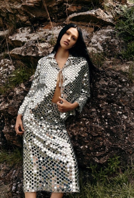 Зои Гроссман (Zoey Grossman) в фотосессии для журнала Vogue Arabia (2025) Зои Гроссман (Zoey Grossman) в фотосессии для журнала Vogue Arabia (2025)