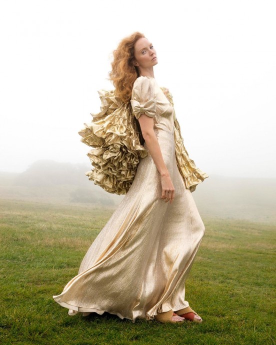 Лили Коул (Lily Cole) украсила страницы августовского выпуска The Sunday Times Style