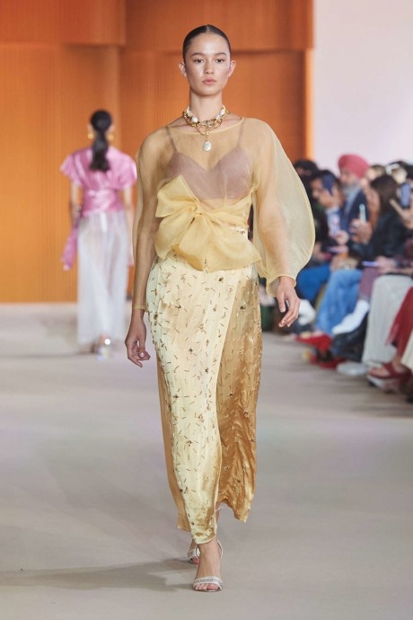 Высокая мода Mastani Resort 2025 Collection
