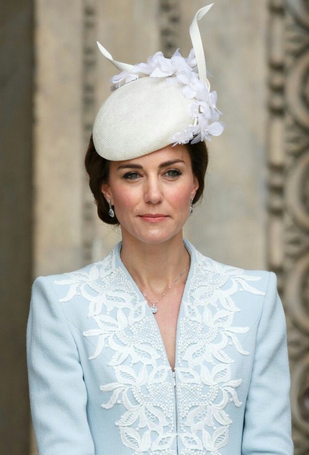 Герцогиня Кембриджская Кейт Миддлтон и ее шляпки