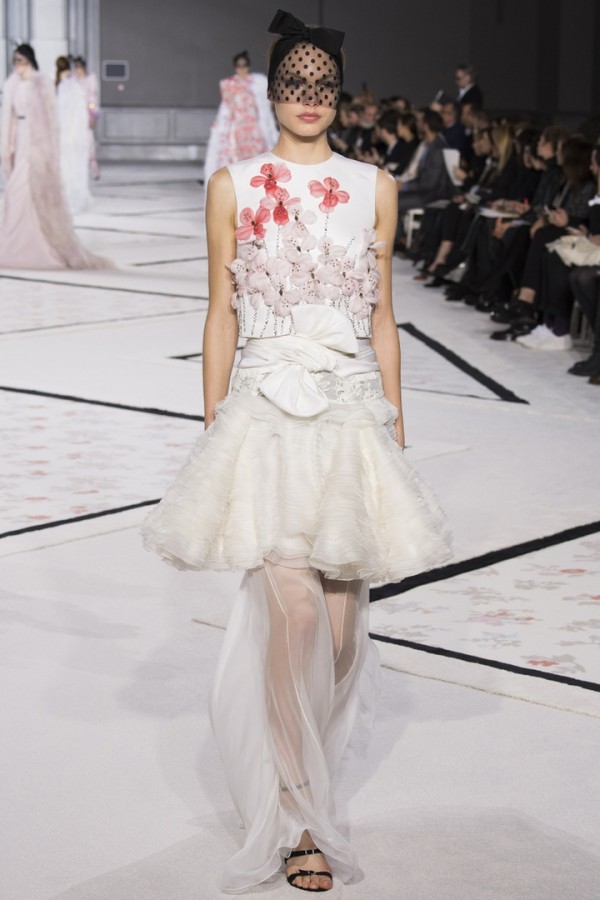 Модели коллекции Giambattista Valli