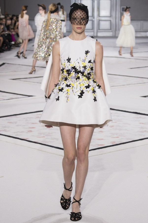 Модели коллекции Giambattista Valli