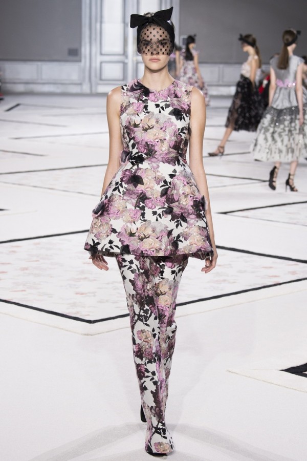 Модели коллекции Giambattista Valli