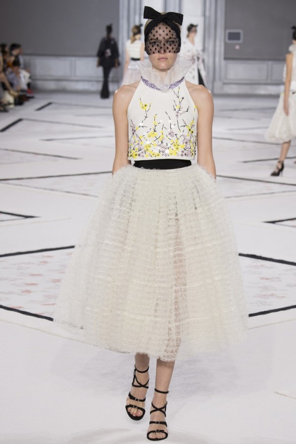 Модели коллекции Giambattista Valli