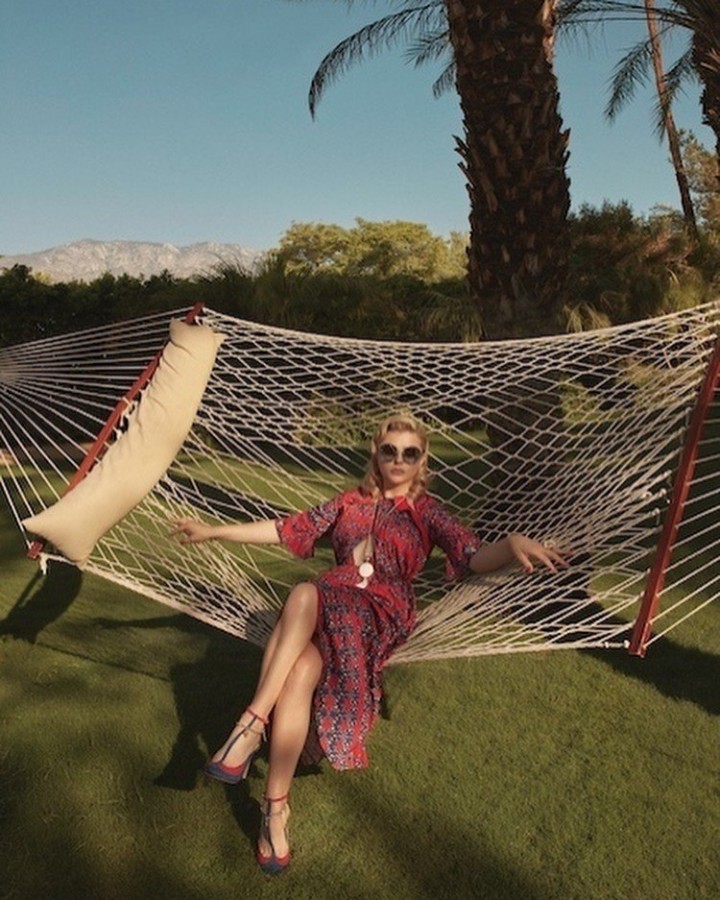Хлоя Грейс Морец в новой фотосессии для Palm Springs Life