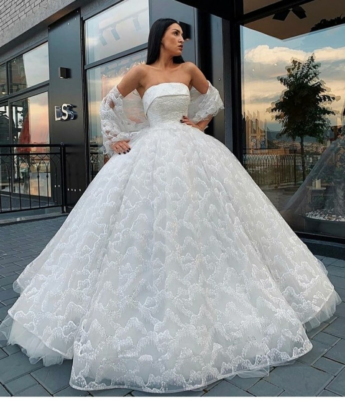 Lia Stubbla couture