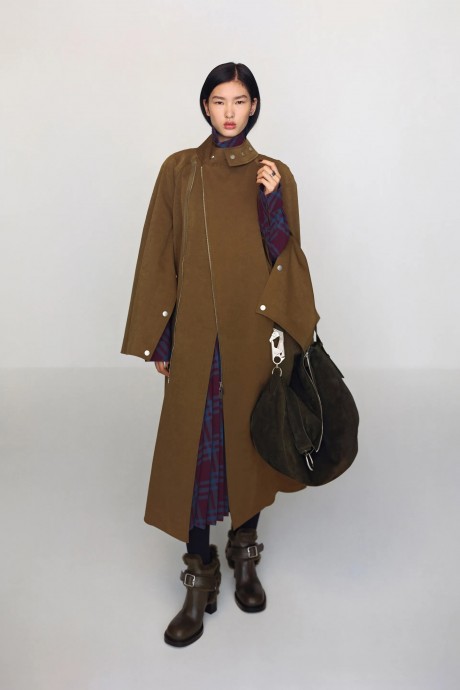 Обзор коллекции Burberry Pre-Fall 2024