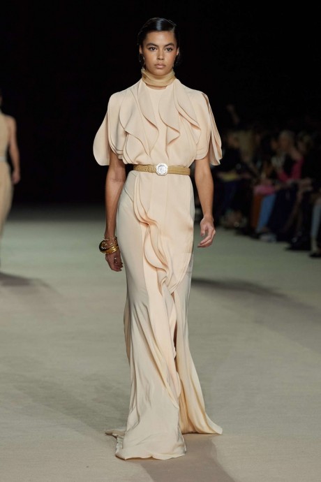Высокая мода Carla Zampatti Resort 2025