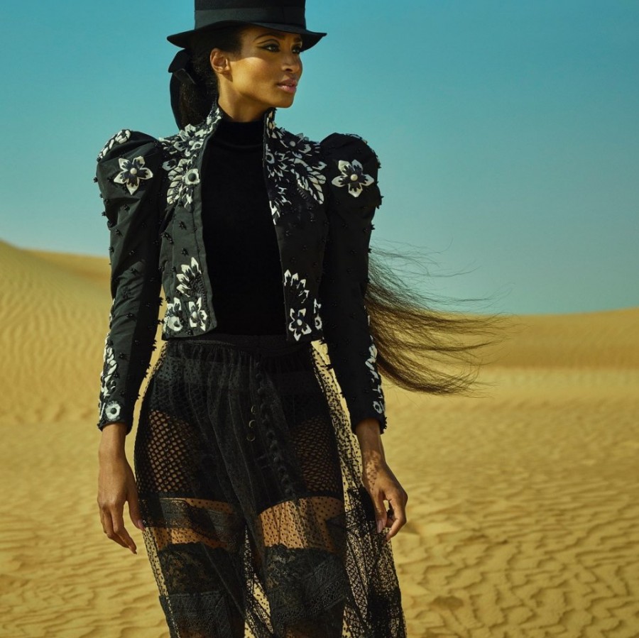 Неотразимая и загадочная певица Сиара на страницах февральского выпуска Vogue Arabia