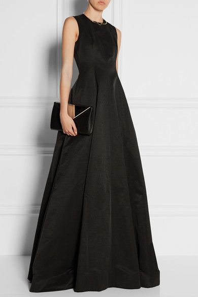 Черное платье - нестареющая клaссика вечернего образа