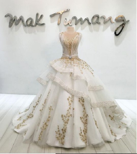 Шикарные платья Mak Tumang