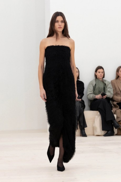 Коллекция Toteme Fall 2024 Ready-to-Wear