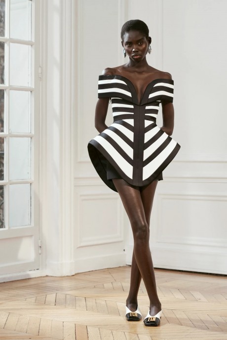 Обзор коллекции Balmain Pre-Fall 2024