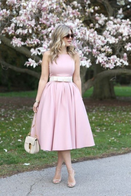 Нежные розовые платья
