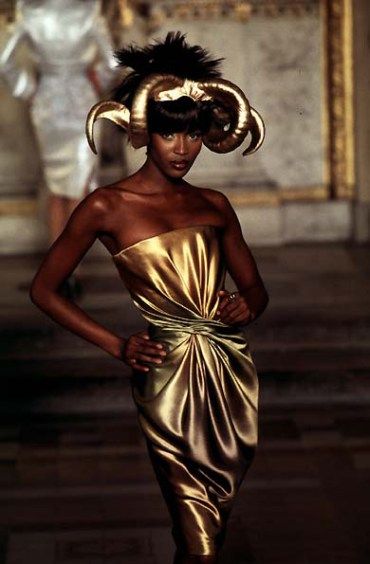 Александр Маккуин для Givenchy. Haute Couture 1997.