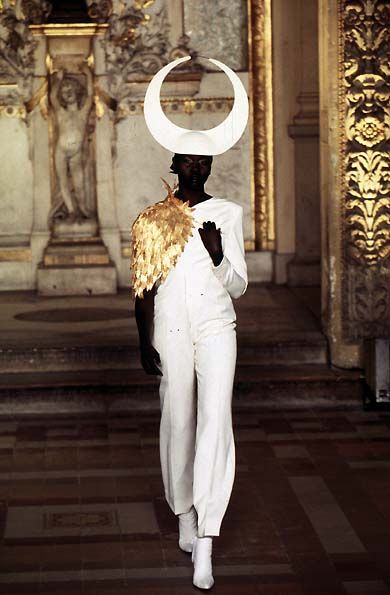 Александр Маккуин для Givenchy. Haute Couture 1997.