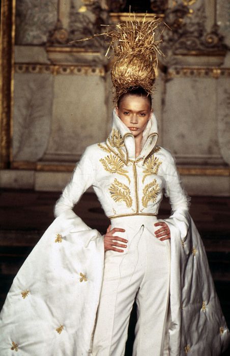 Александр Маккуин для Givenchy. Haute Couture 1997.