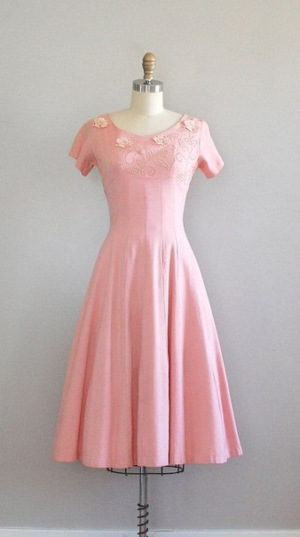 Look! Коктейльные платья 1950-х!