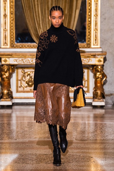 Коллекция Ermanno Scervino Ready-To-Wear Осень-Зима 2021/2022