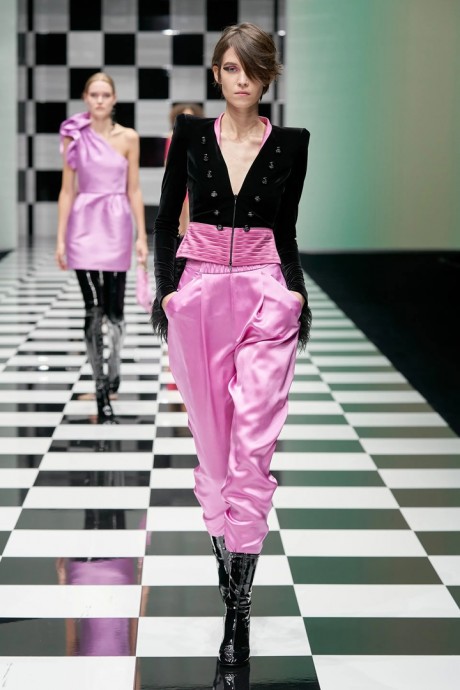 Коллекция Emporio Armani Ready-To-Wear Осень-Зима 2022/2023