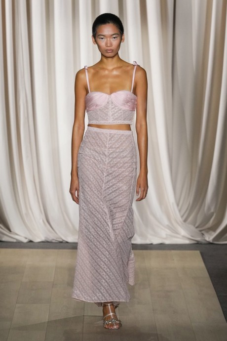 Коллекция Giambattista Valli Ready-To-Wear Весна-Лето 2024