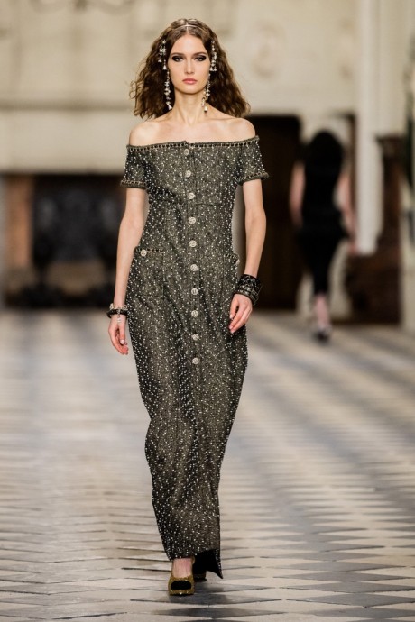 Коллекция Chanel Pre-Fall Осень-Зима 2021/2022