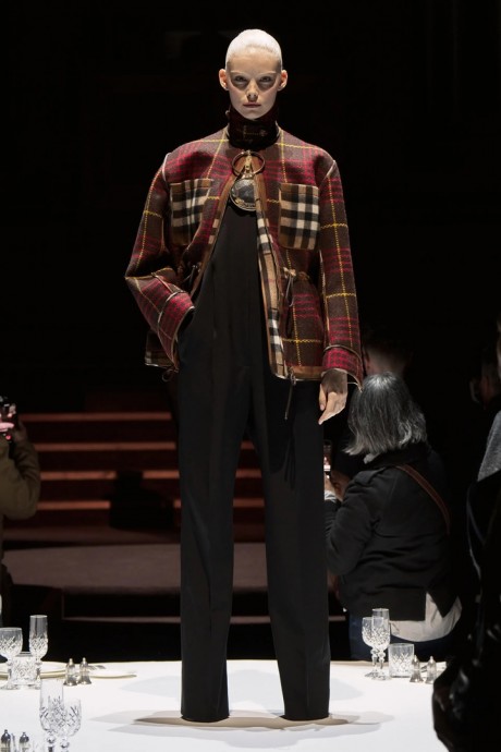 Коллекция Burberry Ready-To-Wear Осень-Зима 2022/2023