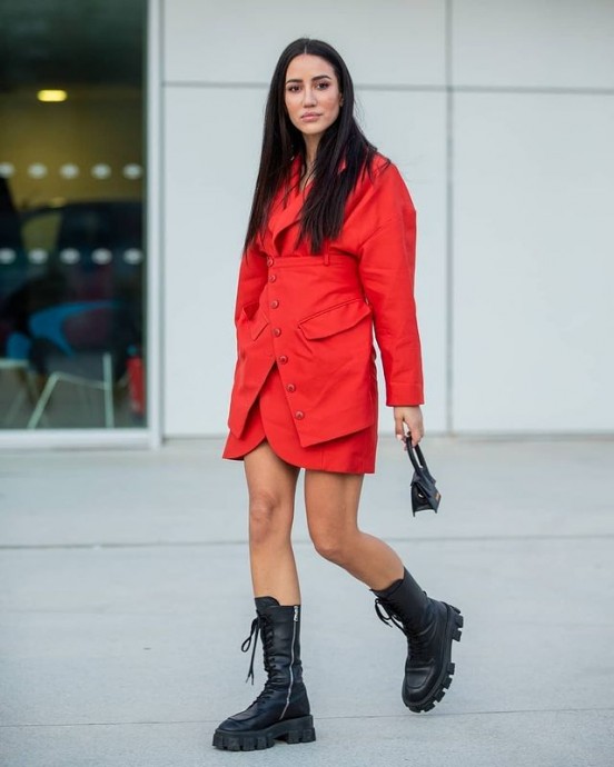 Lady in Red