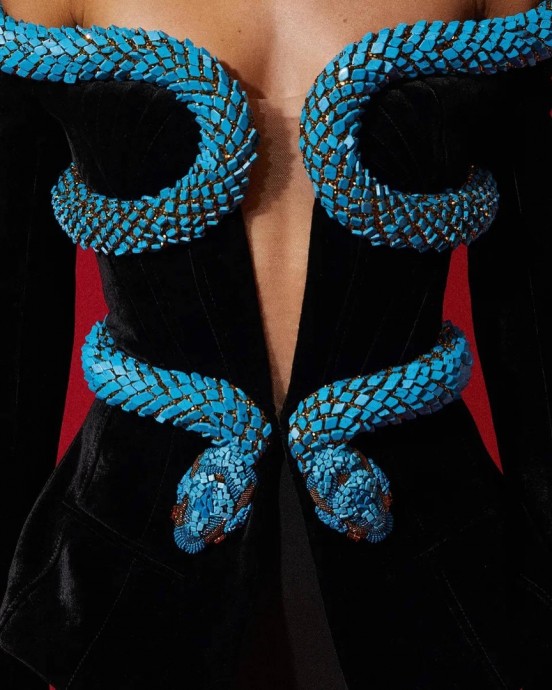 Большая подборка с впечатляющей коллекцией от Balmain 2023 года