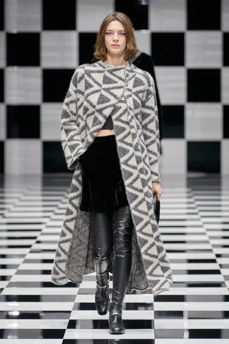 Коллекция Emporio Armani Ready-To-Wear Осень-Зима 2022/2023