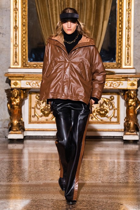 Коллекция Ermanno Scervino Ready-To-Wear Осень-Зима 2021/2022