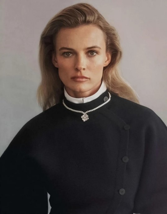 Эдита Вилкевичуте (Edita Vilkeviciute) в фотосессии для журнала Elle France (2023) Эдита Вилкевичуте (Edita Vilkeviciute) в фотосессии для журнала Elle France (2023)