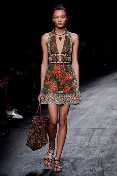 Модели коллекции Valentino