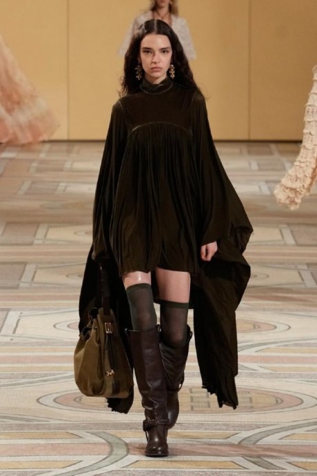 Коллекция Zimmermann Ready-To-Wear Осень-Зима 2025-2026 Коллекция Zimmermann Ready-To-Wear Осень-Зима 2025-2026