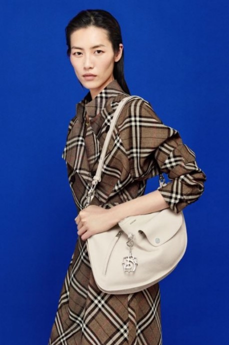 Коллекция Burberry Весна 2025