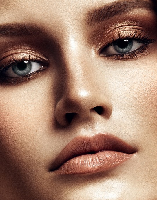 Yana Petrova в фотосессии для Harper’s Bazaar Vietnam. Фотограф Amer Mohamad