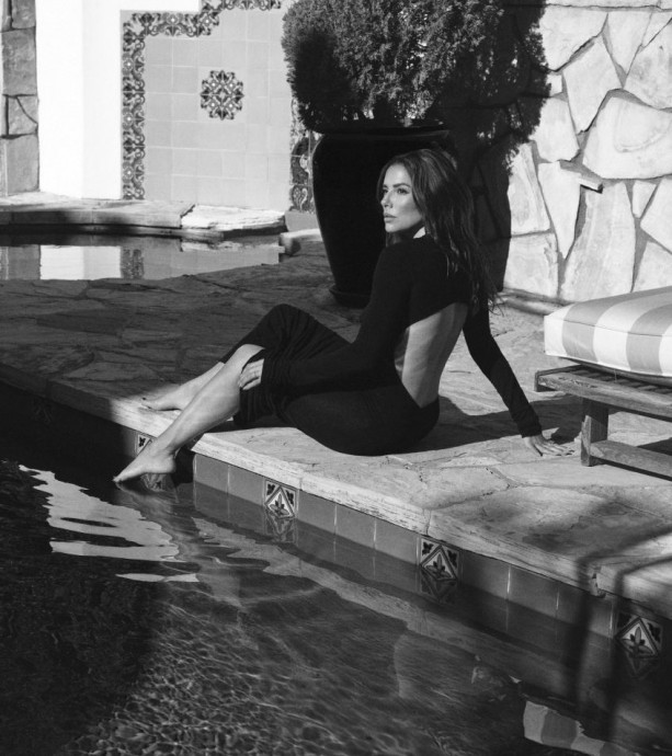 Ева Лонгория (Eva Longoria) в фотосессии для журнала Flaunt (2023)