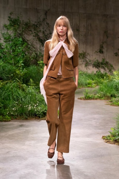 Высокая мода Gucci Resort 2025 Collection