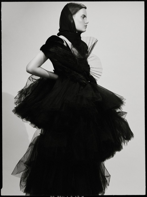 Николина Шредер (Nicoline Schroder)  на страницах L’Officiel Turkey в фотосессии Tugberk Acar