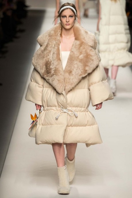 Модели коллекции Fendi