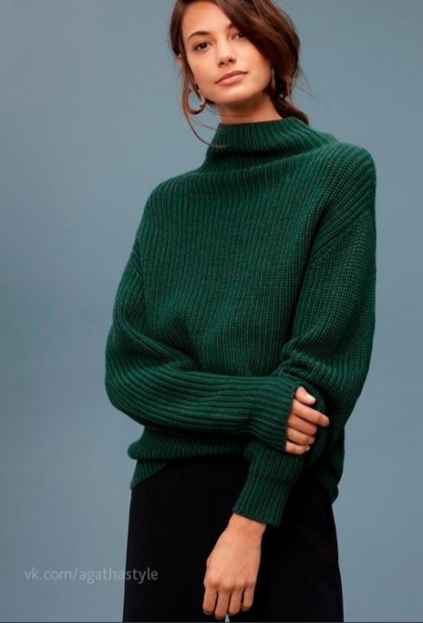 Зеленый свитер в посведневных образах