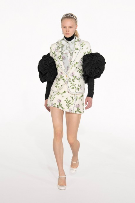 Коллекция Giambattista Valli Ready-To-Wear Осень-Зима 2021/2022