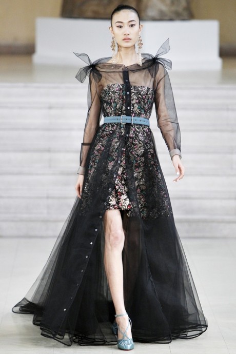 Модели коллекции Alexis Mabille Couture